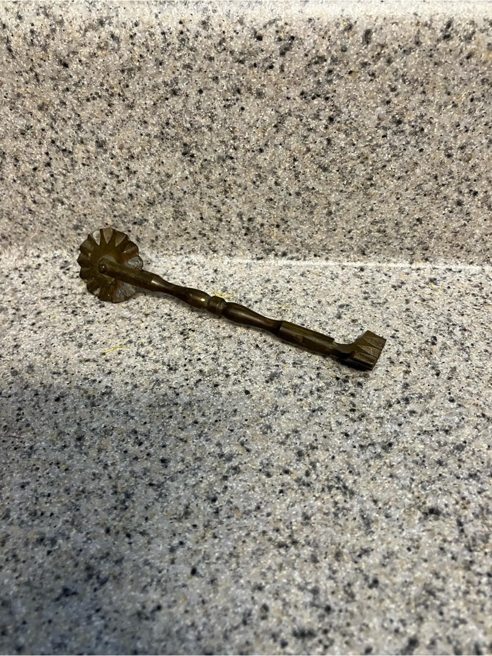 Vintage Brass Pastry/Wheel Crimper Tool
